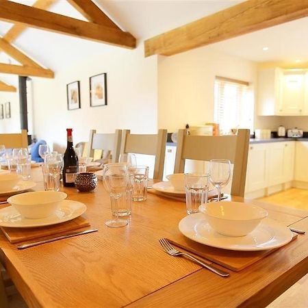 Park Stables Villa Wyck Rissington Ngoại thất bức ảnh