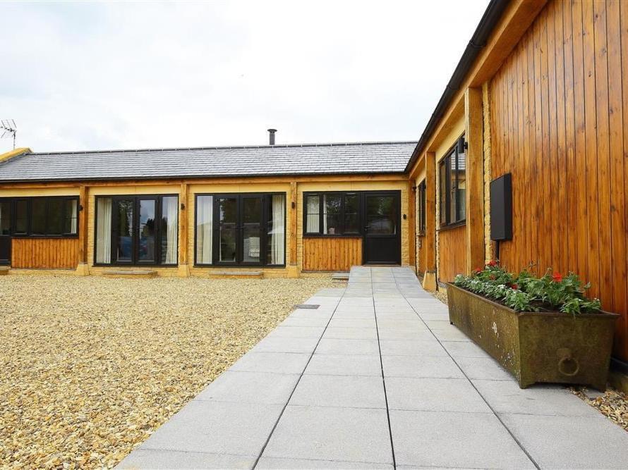 Park Stables Villa Wyck Rissington Ngoại thất bức ảnh